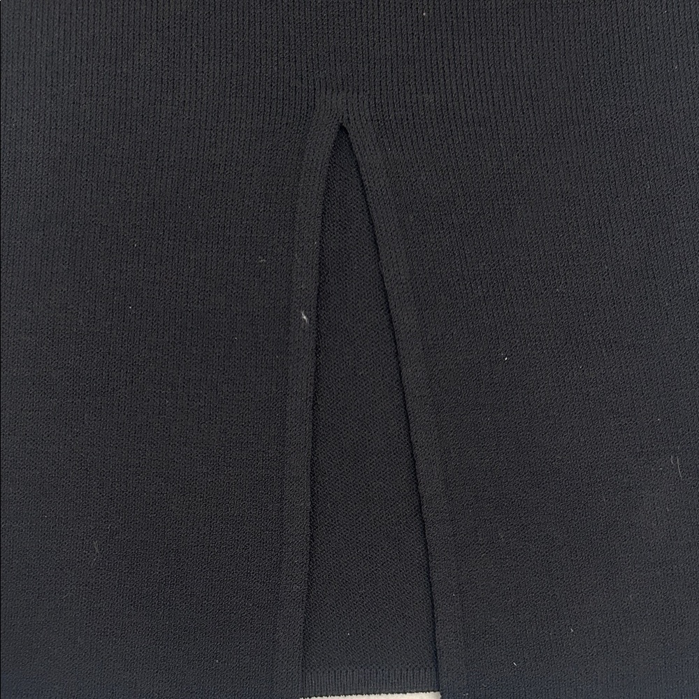 St. John Basics Black skirt - Picture 5 of 9